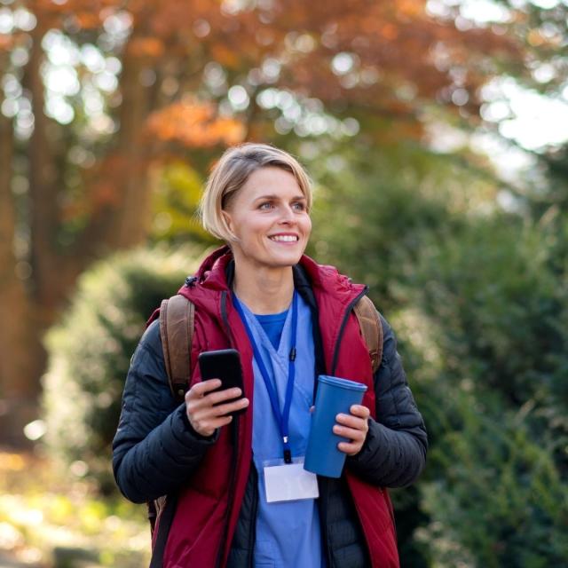 How to become a travel nurse